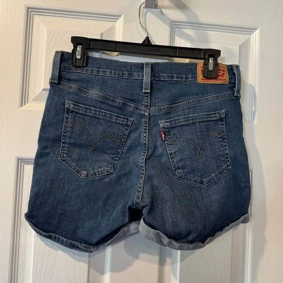 Women’s Levi Jean Shorts Bundle (2 pairs) - Picture 6 of 7